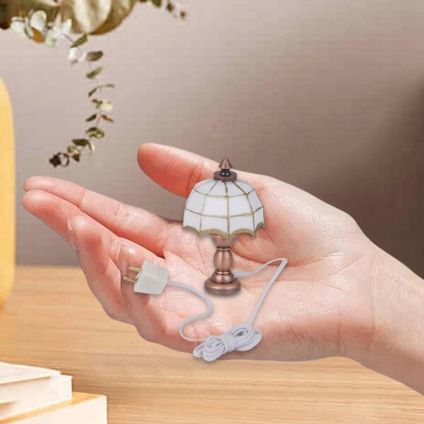 Lampe de table miniature 1:12 en métal pour diorama et modélisme