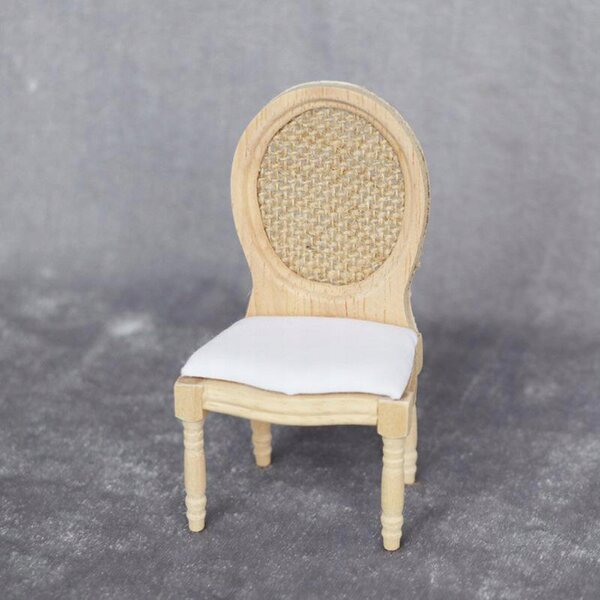 Miniature træfotel med linned madras til dukkehjem 1:12