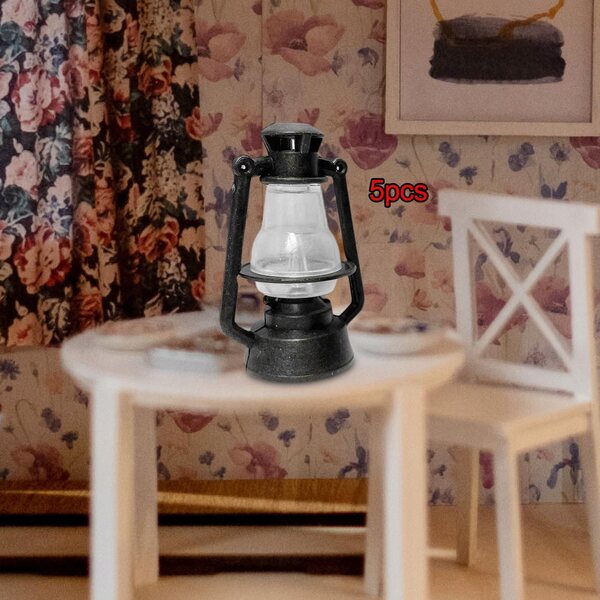 5x Miniaturowy 1:12 Dollhouse Oil Light Udawaj Zagraj w rustykalną latarnię dla czerni