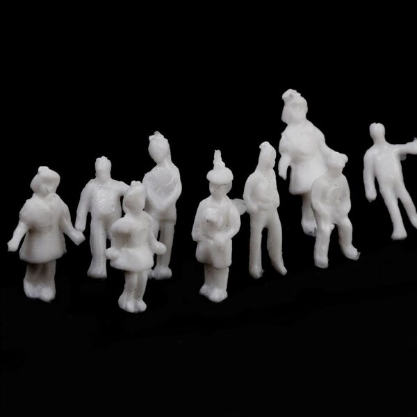 100 unbemalte Sitzfiguren für die Diorama-Modelleisenbahn im Maßstab 1:200