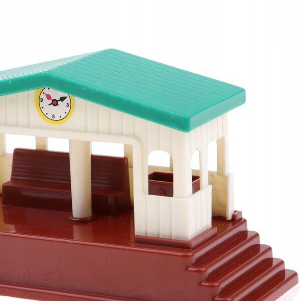Landbahnhof-Modell für Sandtisch – kreatives DIY-Spiel