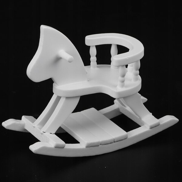 Cavallo a dondolo in legno e mini sedia per una casa delle bambole in scala 1:12