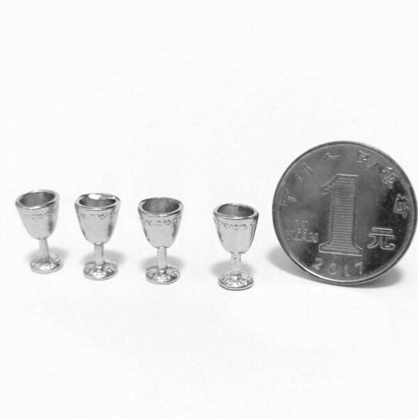Set 8 mini calici in metallo 1:12 per casa delle bambole accessori decorativi
