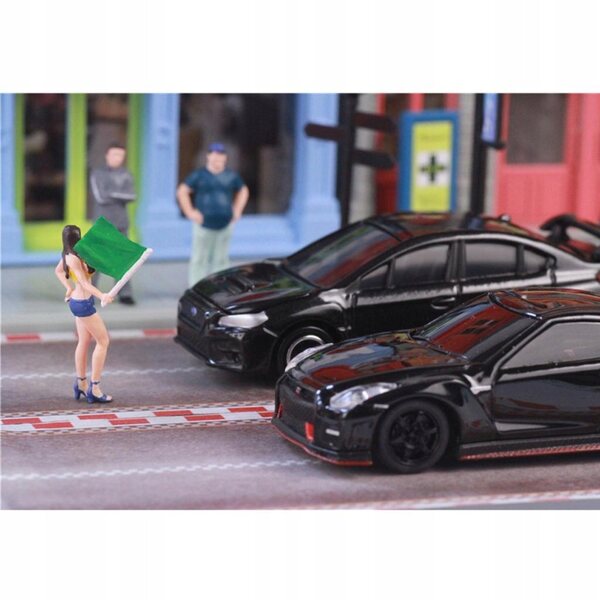 Комплект от 6 ръчно рисувани фигури 1:64 за диорама със сцена на зелен път