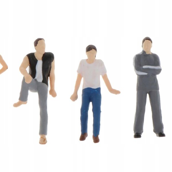 Комплект от 6 ръчно рисувани фигури 1:64 за диорама със сцена на зелен път
