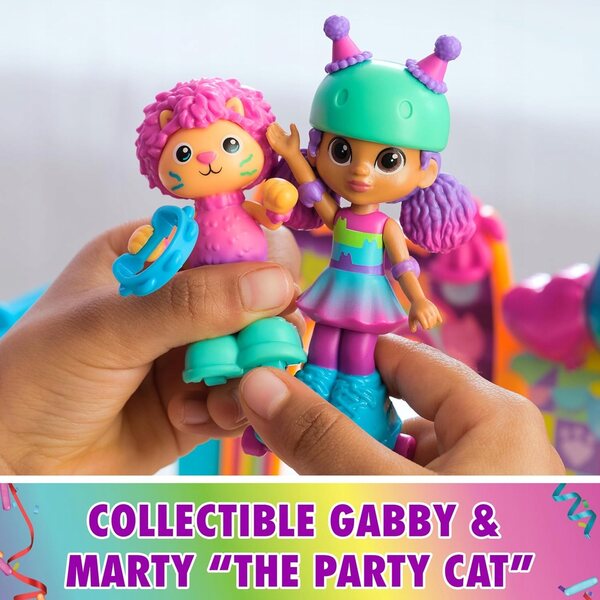 Salle de fête pour maison de poupée avec figurines et accessoires colorés