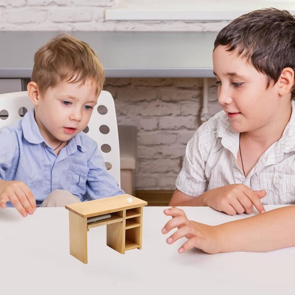 Miniatur-Computertisch aus Holz im Maßstab 1:12 für ein Vintage-Puppenhaus