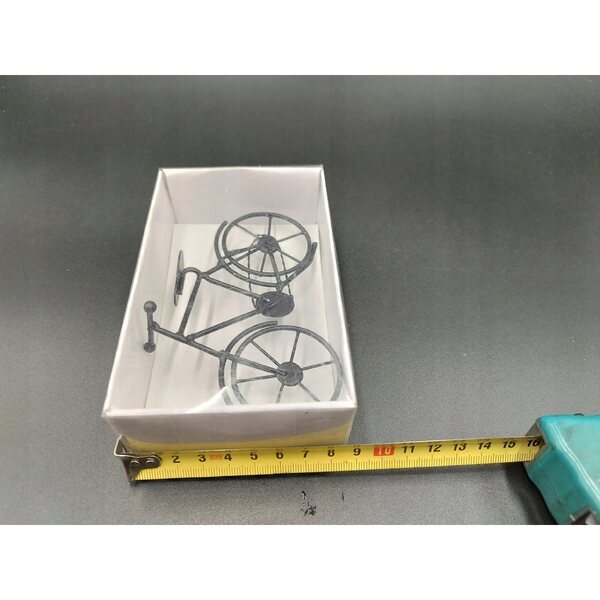 Rower Slkala 1:12 Metallmodell aus der Eaglemoss Mini-Möbelserie