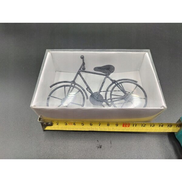 Rower Slkala 1:12 Metallmodell aus der Eaglemoss Mini-Möbelserie