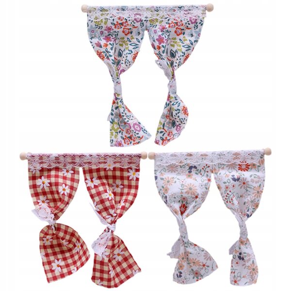Set 3 Mini Decorazioni Tende in Pizzo per Miniature Domestiche 12,5x11,5 cm