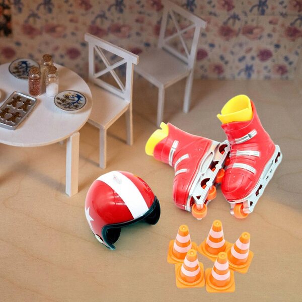 Set Miniature di Pattini Sportivi Rosso per Casa delle Bambole 1/12