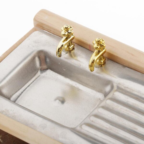 Szafka kuchenna drewniana 1:12 per la casa delle bambole, con lavabo