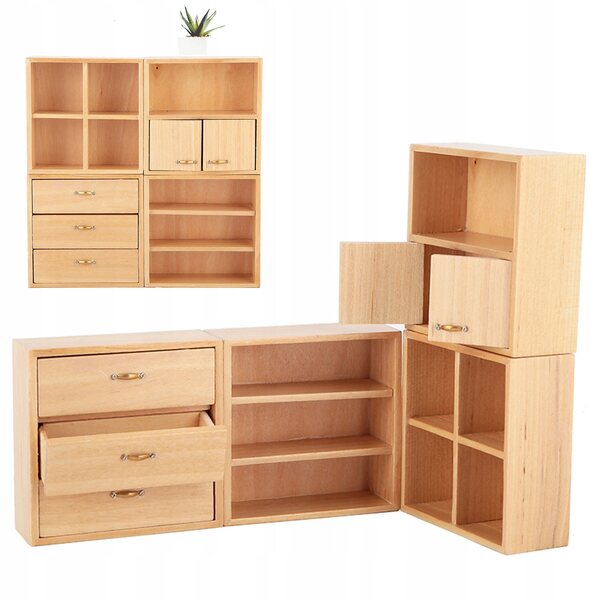 1:12 Mini-Kleiderschrank aus beigem Holz für Puppenhaus mit Kleiderbügel