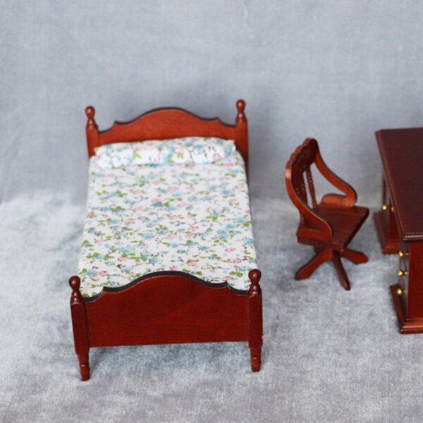 Letto in Legno Miniatura Colore Marrone Chiaro per Casa delle Bambole