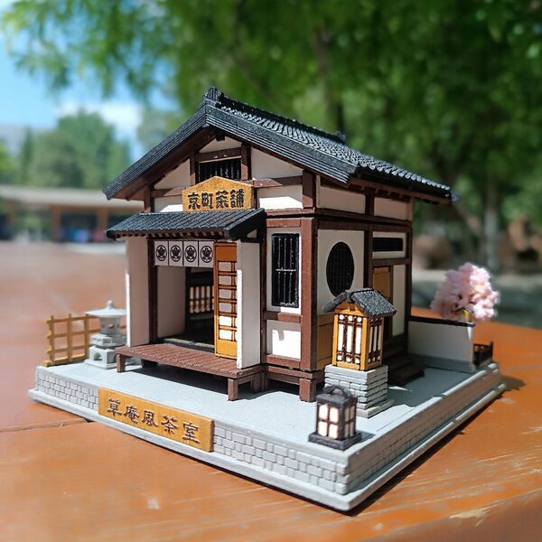 Set Miniaturistico da Montare: Herbaciarna Giapponese in Scala 1:64 in Resina