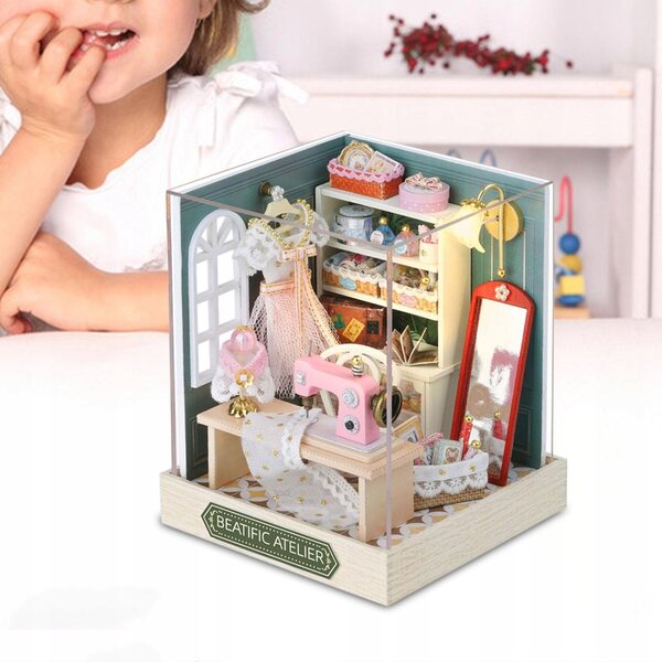 DIY Puppenhaus-Miniatur aus Holz mit Lichtern – kreatives und dekoratives Set