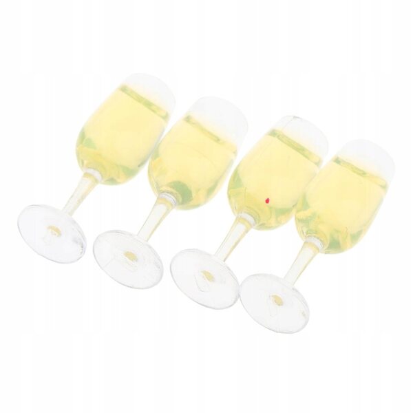 Set 4 Miniature Bicchieri di Vino in Plastica per Casa delle Bambole 1:12