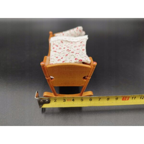 Mini mobili in scala 1:12 culla per casa delle bambole in legno e tessuto