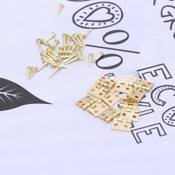 1/12 Mini goldene Scharniere für Miniaturmöbel – 24 Stück mit Schrauben