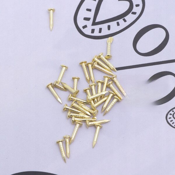 1/12 Mini goldene Scharniere für Miniaturmöbel – 24 Stück mit Schrauben