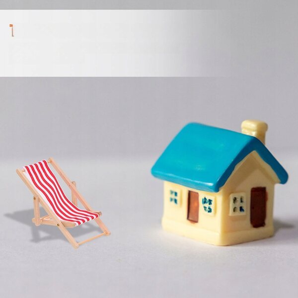 Lot de 2 mini chaises de plage en bois et tissu pour maisons de poupées