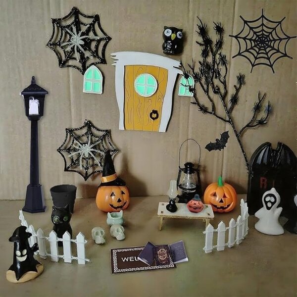 Halloween-Puppenhaus-Miniatur-Set mit detailliertem Zubehör