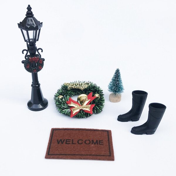 Miniatuur kerstaccessoires voor poppenhuizen op schaal 1:6 met boom en decoraties