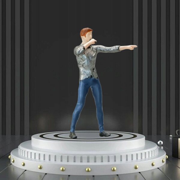 Modellino Miniatura Cantante Maschile Scala 1:64 per Diorama e Scenografie