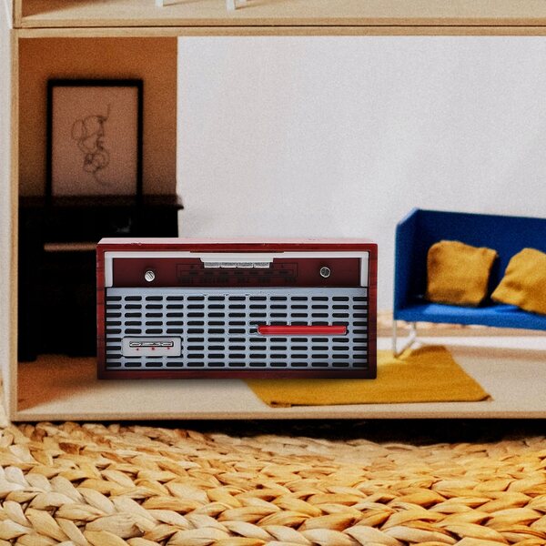 Mini Retro Radio in bruin kunststof voor poppenhuis 5,3x2,5 cm