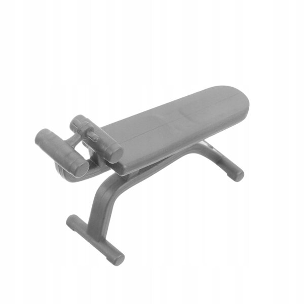 Realistische en decoratieve grijze miniatuur fitnessaccessoires voor poppenhuizen
