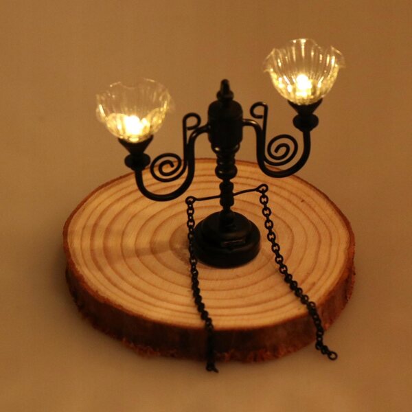 Mini lampada a sospensione 1:12 nera per scenografie e modellismo