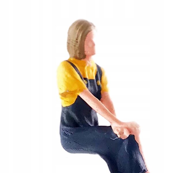 Miniatura Figurina Lettore in Resina Scala 1:64 per Diorama e Modellismo
