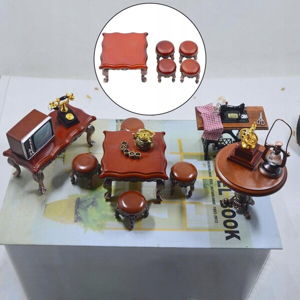 Set Miniature Mobili in Legno per Casa delle Bambole 1:12 con Tavolo e 4 Sedie