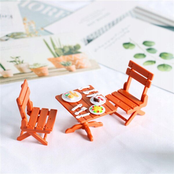 1:12 Mini-Strandtisch und Stühle für Puppenhaus mit Zubehör
