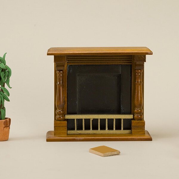 Holzkaminminiatur im Maßstab 1:12 für Puppenhaus – realistische Dekoration