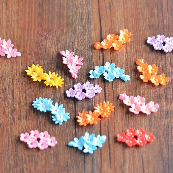 Mini fiori da giardino decorativi per micro giardini e terrari in plastica