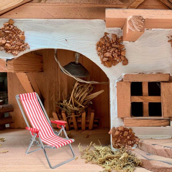 Sedia da spiaggia in miniatura per bambole rossa - Modello per una casa in miniatura