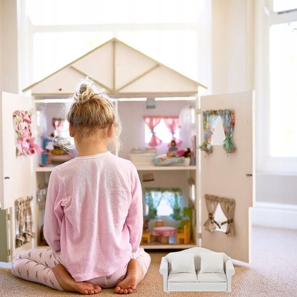 Mini sofa bianca in legno e cotone per decorazioni e giochi educativi 13.5cm
