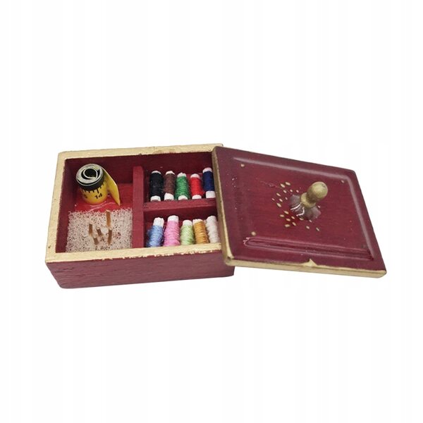 Set 2 Mini Giochi da Cucito in Legno Vintage per Casa delle Bambole