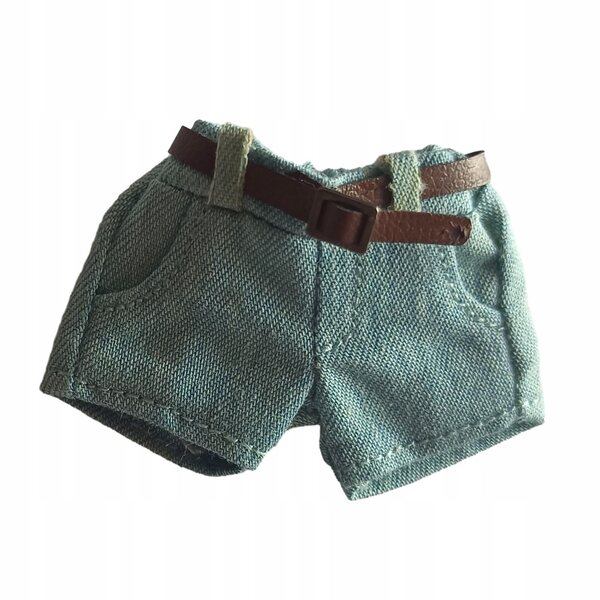 Hellblaue Miniatur-Damenshorts im Maßstab 1:12 für 6-Zoll-Puppen.