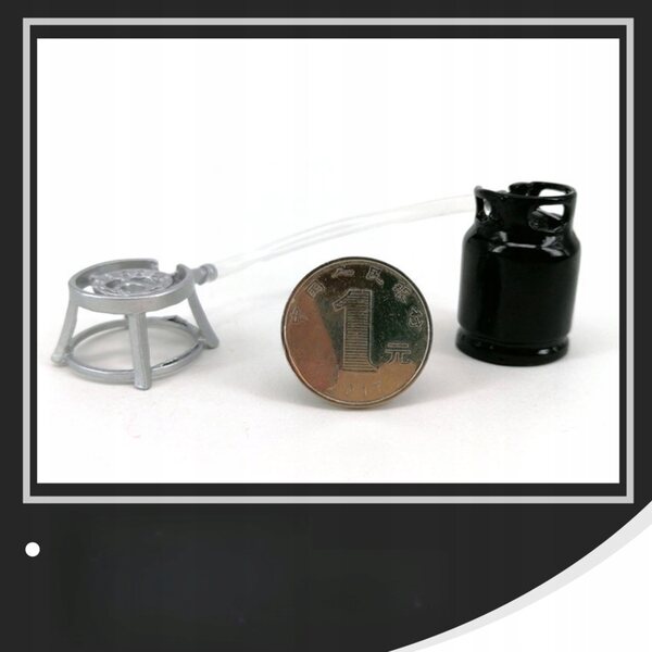 Miniatura Butla Gas Nera in Metallo per Casa delle Bambole 3,2x2,2x1,8 cm