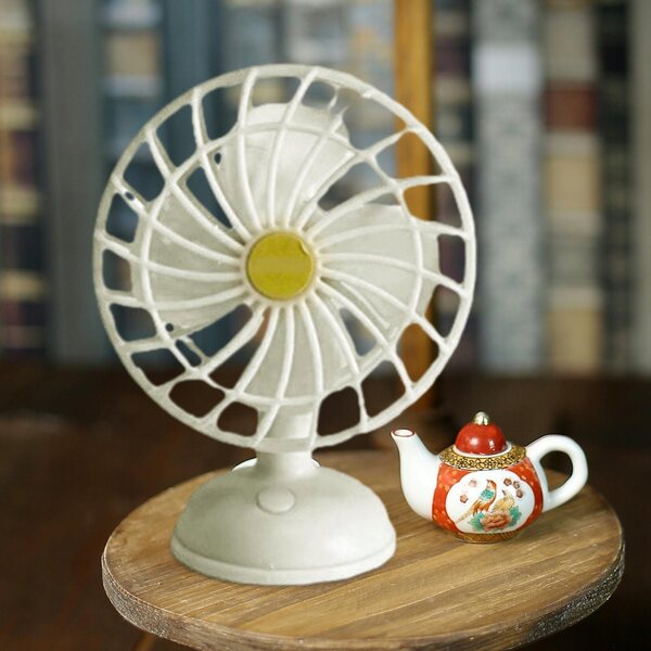 Mini ventilatore elettrico USB in scala 1:12 per casa delle bambole bianco