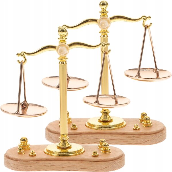 Goldene Miniatur-Metallwaage für Dekoration und Lernspiel