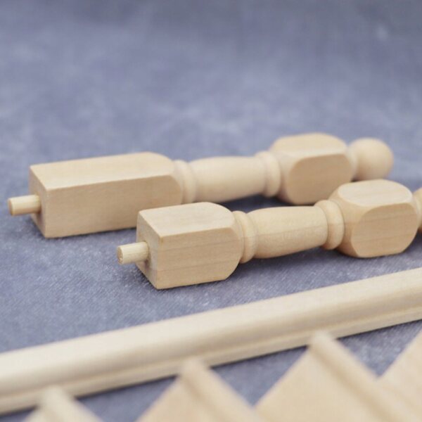 Mini Scala in Legno per Bambini - Giocattolo Educativo e Decorativo