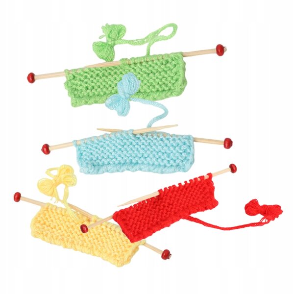 4 Stück Mini-Strickpullover für Puppenhausdekorationen