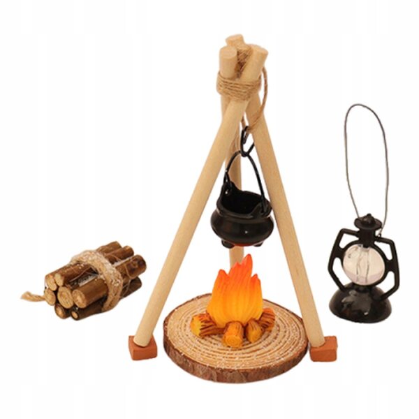 Set Miniature di Campeggio per Casa delle Bambole Scala 1:12 con Focolare in Mattoni Rossi