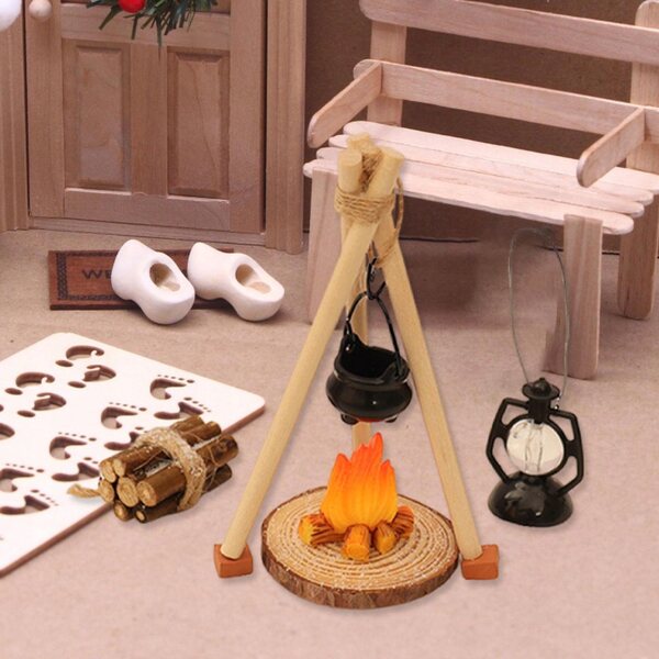 Set Miniature di Campeggio per Casa delle Bambole Scala 1:12 con Focolare in Mattoni Rossi