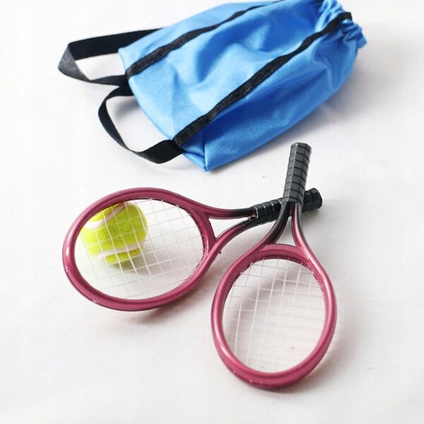 Set Miniatura Racchetta e Pallina da Tennis Rosa per Casa delle Bambole 1:12