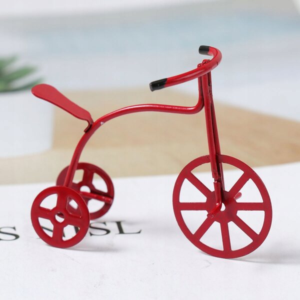 Mini Triciclo Rosso Decorativo in Ferro per Casa delle Bambole 1:12
