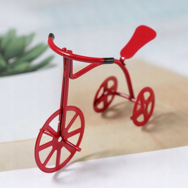 Mini Triciclo Rosso Decorativo in Ferro per Casa delle Bambole 1:12